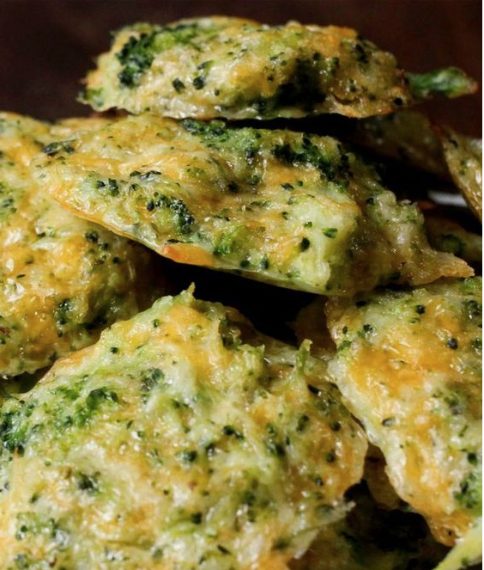 Mix di broccoli, uova e formaggio fritti. Fonte: http://joyfilledeats.com/broccoli-cheese-nuggets/?utm_medium=social&utm_source=pinterest&utm_campaign=tailwind_tribes&utm_content=tribes