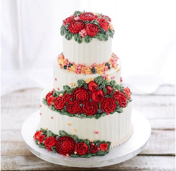 ...e amore. Un torta romantica e elegante. Fonte: https://www.instagram.com/ivenoven/