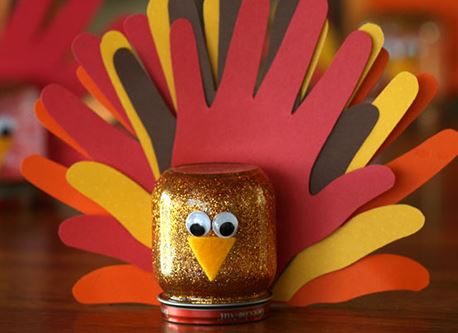 A very fashion turkey made with a little can and glitter. Source: http://www.ilovetocreate.com/