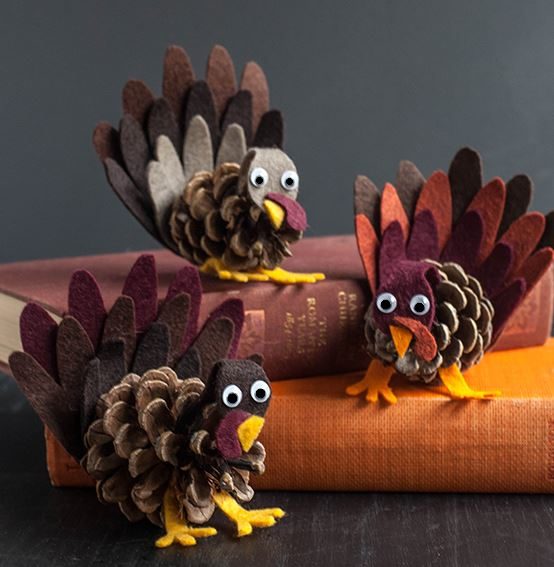 Beautiful decorations for your home during Thanksgivins holidays. Source: https://liagriffith.com/