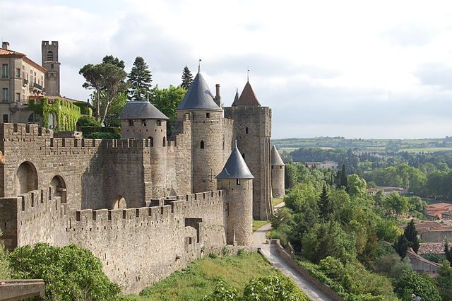 https://commons.wikimedia.org/wiki/File:Carcassonne_Castle.JPG