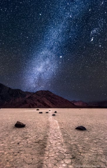 Credit: https://www.reddit.com/r/EarthPorn/comments/7gm3zj/the_milky_way_over_the_racetrack_playa_in_death/