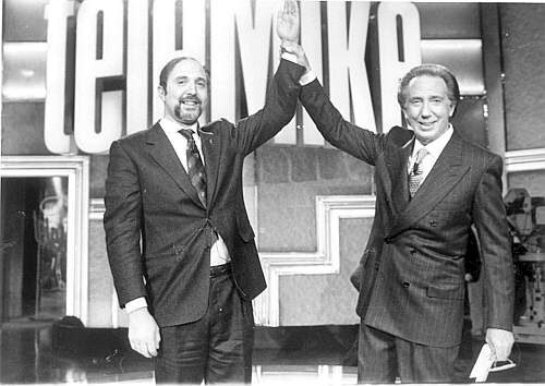 Un epitaffio che è stato anche il motto di tutta la vita del noto presentatore: "Allegria!"