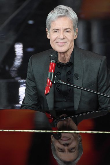 Ancora un total black look per Baglioni