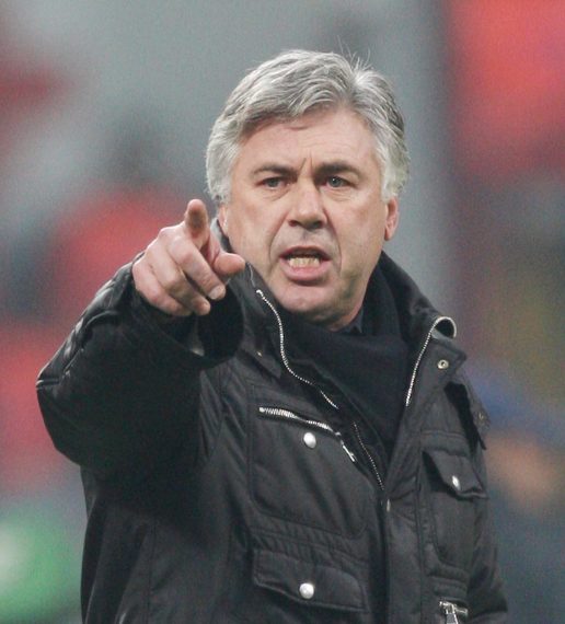 2 - Arrivò mister Ancelotti e, un po' serio e un po' scherzando, ci domandò: "Perché non siete concentrati sulla partita di domani?"