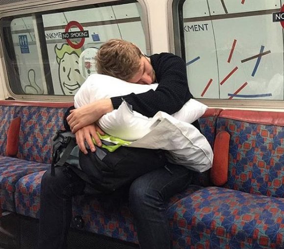 Fonte: https://www.instagram.com/p/9pRzffrkxI/?taken-by=peopleontheunderground