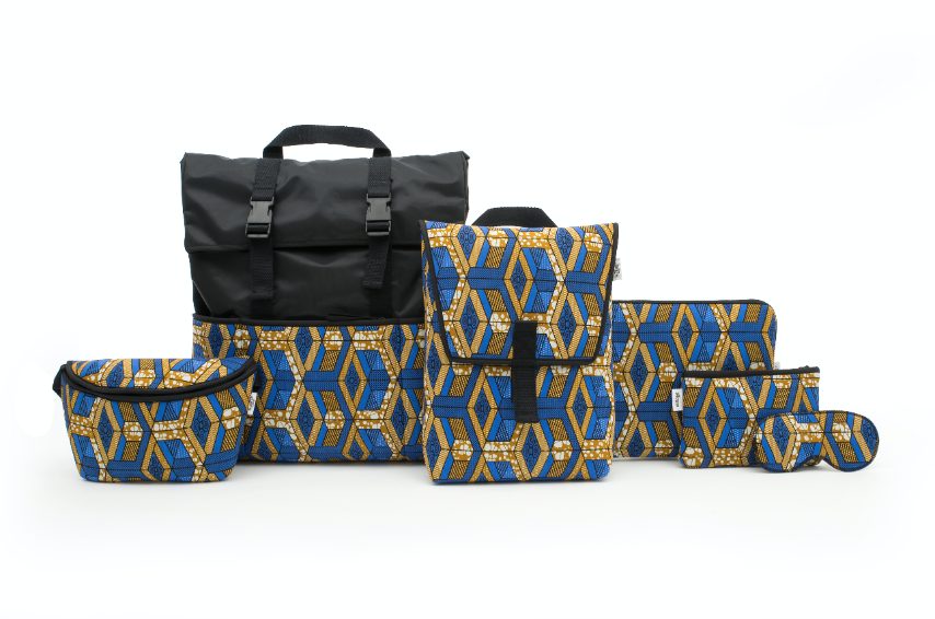 Pijama e Waxman Brothers realizzeranno una Capsule Collection, composta da una selezione dei loro prodotti iconici, accumunati dallo stesso tessuto Wax. La collezione sarà acquistabile durante la settimana del Salone da Pijama in via Pastrengo e da Waxman Brothers in via Toscana, monomarca da poco inaugurato presso la Santeria.