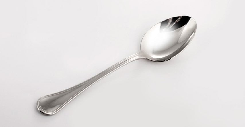 tablespoon, oppure tbsp, (cucchiaio) equivale a 15 ml.