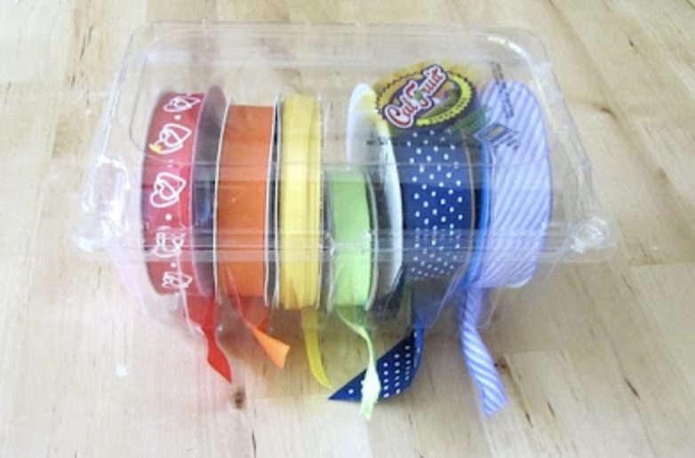 Fonte: https://munofore.com/wp/2017/07/awesome-ways-to-reuse-plastic-berry-containers/