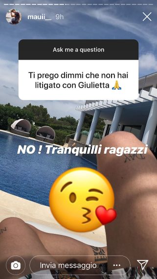 Manuel Galiano si sta rilassando a Ibiza. I fan di 'Uomini e Donne', però, non lo perdono di vista. A chi gli chiede se abbia litigato con la fidanzata Giulia, replica: "No, tranquilli ragazzi".