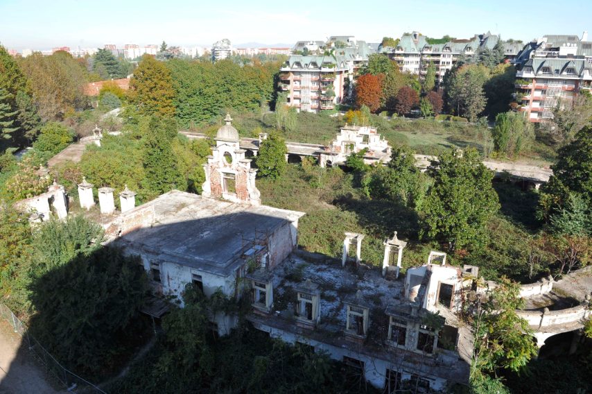 Le scuderie de Montel come appaiono oggi