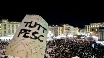 Sardine a Napoli, in 10mila contro Matteo Salvini