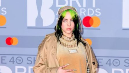 Le manicure griffate di Billie Eilish