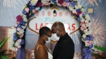 Las Vegas, matrimoni ai tempi del Coronavirus