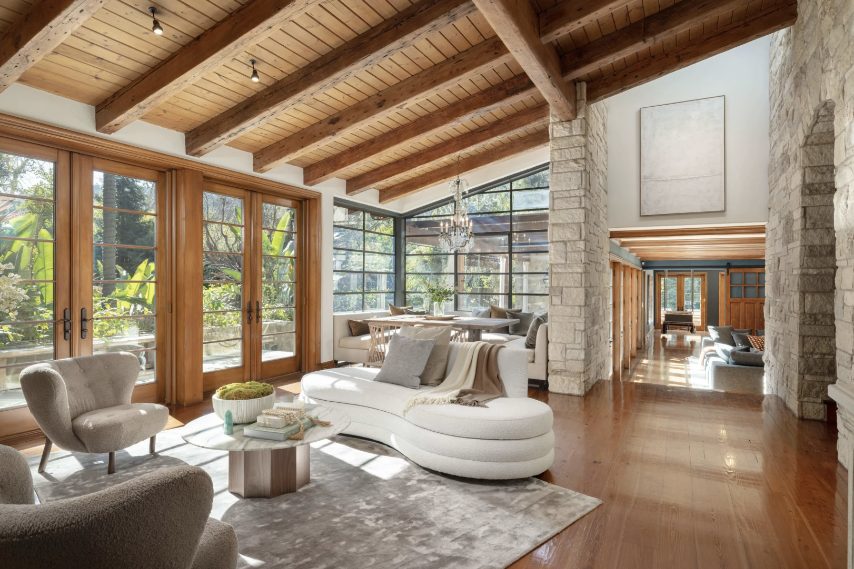 Credit Carolwood Estates