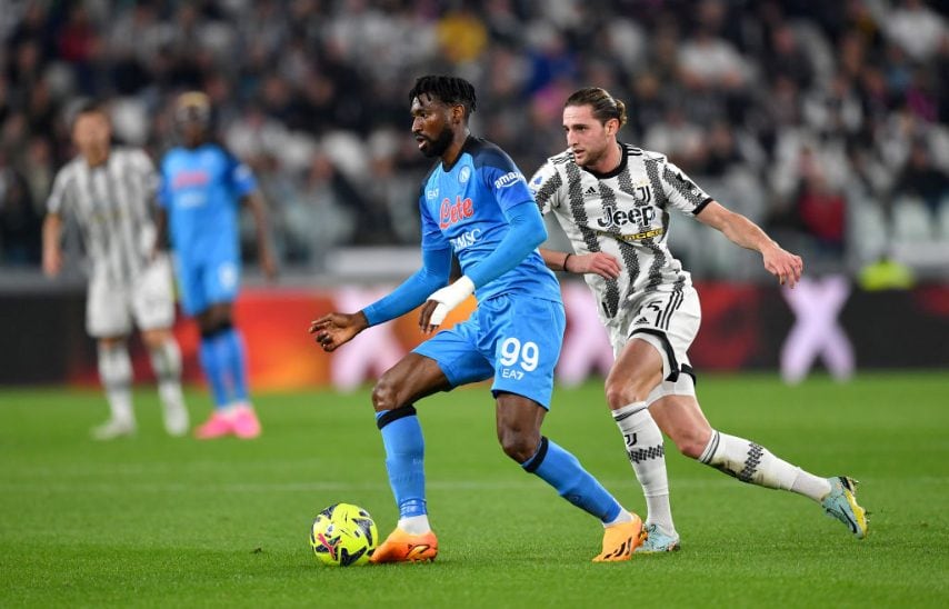 Allo Stadium il Napoli torna a vincere, lo fa in modo godurioso, con un gol di Raspadori al 93' ed è a un passo dallo Scudetto.