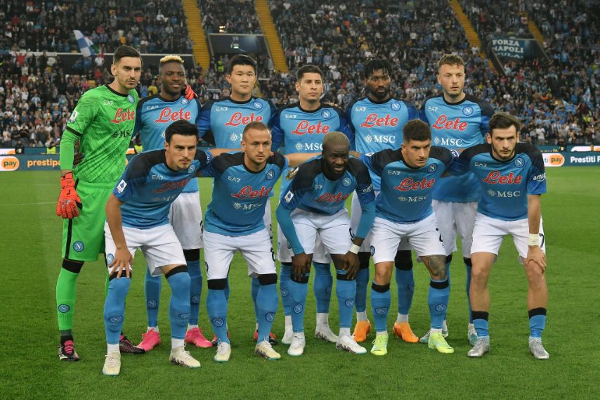Il Napoli torna campione d'Italia dopo 33 anni, decisivo il pareggio di Udine per 1-1.