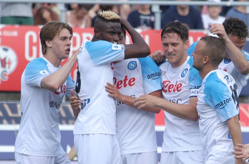 Nella foto si vedono Osimhen, Lobotka e Zielinski, tre titolarissimi, con loro c'è anche Zerbin.