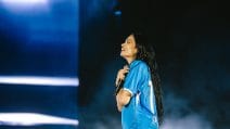 Le foto di Elodie in concerto allo stadio Maradona di Napoli