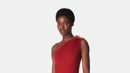 Il costume intero è il must have dell'estate 2025