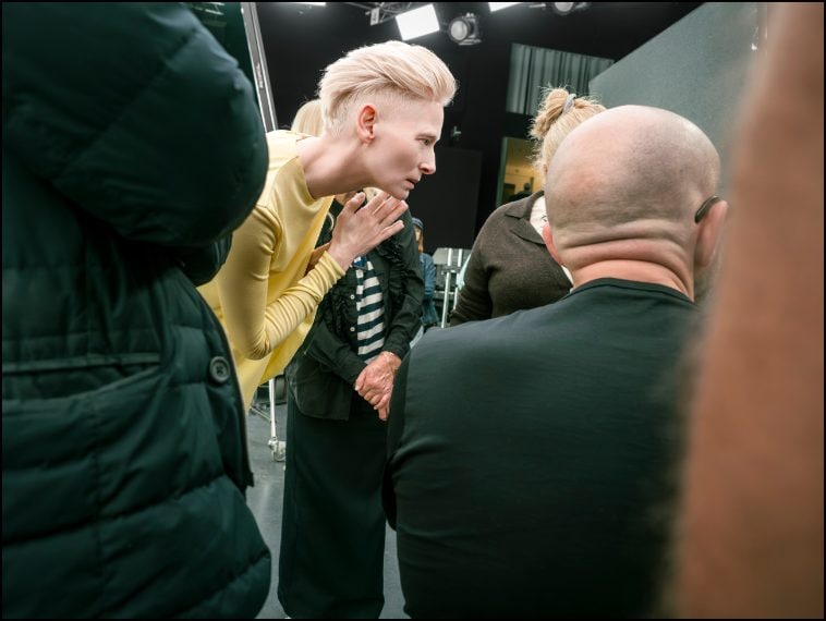 Dal backstage del Calendario Pirelli 2026 di Sølve Sundsbø, foto di Alessandro Scotti