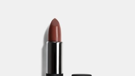 Come ricreare il make-up da "ragazza stanca", la tendenza dell'Autunno 2025