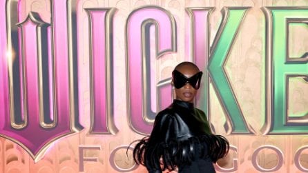 Tutti i look delle star: cosa indossano e chi veste chi