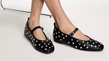 Ballerine con le borchie, il must dell'autunno 2025