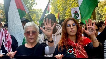 Sciopero del 3 ottobre per Gaza a Milano: le immagini del corteo per le strade