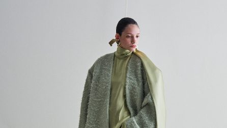 Layering di colore, la tendenza dell'autunno 2025 e i look a cui ispirarsi