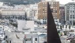 La nuova Porta Marittima di Napoli a piazza Municipio: alta 8 metri, in marmo e cemento