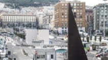 La nuova Porta Marittima di Napoli a piazza Municipio: alta 8 metri, in marmo e cemento