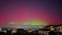 L'aurora boreale sorprende l'Italia: uno spettacolo unico nei cieli