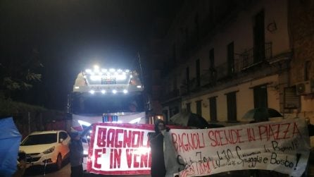 Blocchi stradali a Bagnoli, fermati i camion dei lavori per l'America's Cup