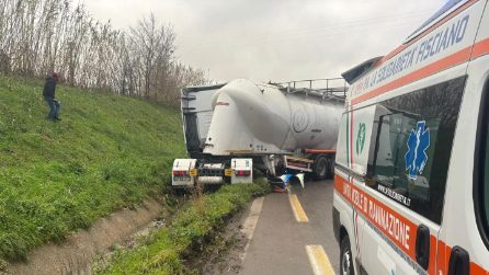 Incidente a Fisciano, tir si schianta, ferito camionista: chiuso il raccordo Avellino-Salerno