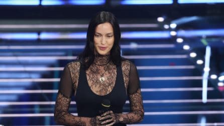 I look di Irina Shayk al Festival di Sanremo 2026