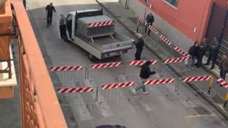 Bagnoli blindata dalla polizia per il consiglio comunale su bonifica e America's Cup