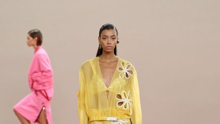 Effetto nudo: pizzo e trasparenze tra i look di tendenza per la primavera 2026