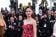 Olga Kurylenko in Elie Saab con clutch e pump Roger Vivier