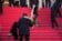 Laetitia Casta in Giorgio Armani Privé con sandali Roger Vivier
