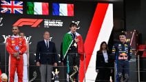 Kimi Antonelli trionfa a Monte Carlo davanti a Lewis Hamilton