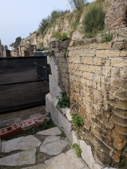 Dettagli interni pre restauro