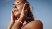Make-up per il mare: i cosmetici leggeri per un trucco da spiaggia