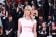 Laura Dern in Prada con gioielli Cartier