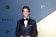 John Mulaney in Brunello Cucinelli agli Emmy Awards 2026