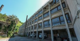 Lo storico hotel delle Terme di Agnano in vendita all'asta