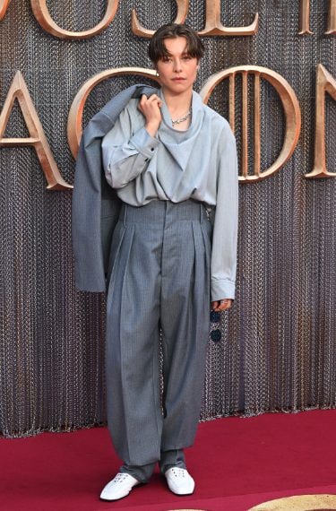 Emma D'Arcy in Bottega Venta