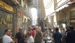 La serrata delle botteghe a San Gregorio Armeno: "No ai negozi di calamite"