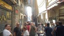 La serrata delle botteghe a San Gregorio Armeno: "No ai negozi di calamite"