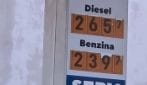 Caro prezzi a Napoli dopo il blocco dei tir, il gasolio arriva a 2,7 euro al litro